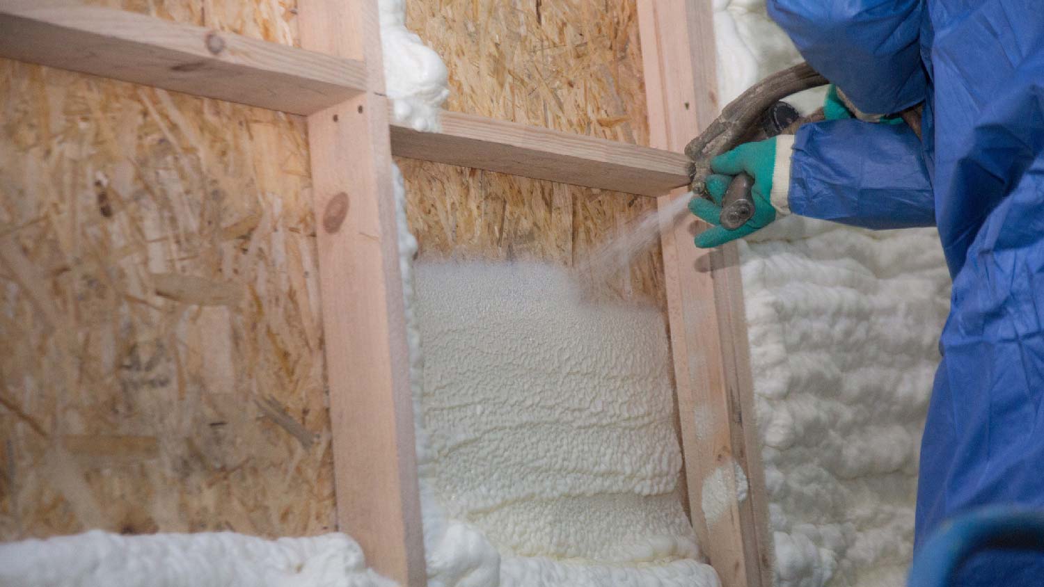Open-Cell vs. Closed-Cell Spray Foam: Which Is Best for Missouri Homes?