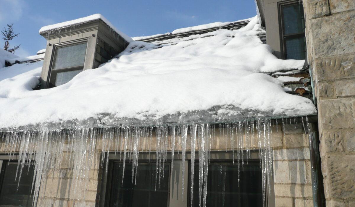 Winterizing Your Missouri Home: How Spray Foam Protects Against Cold, Drafts, and Ice Dams